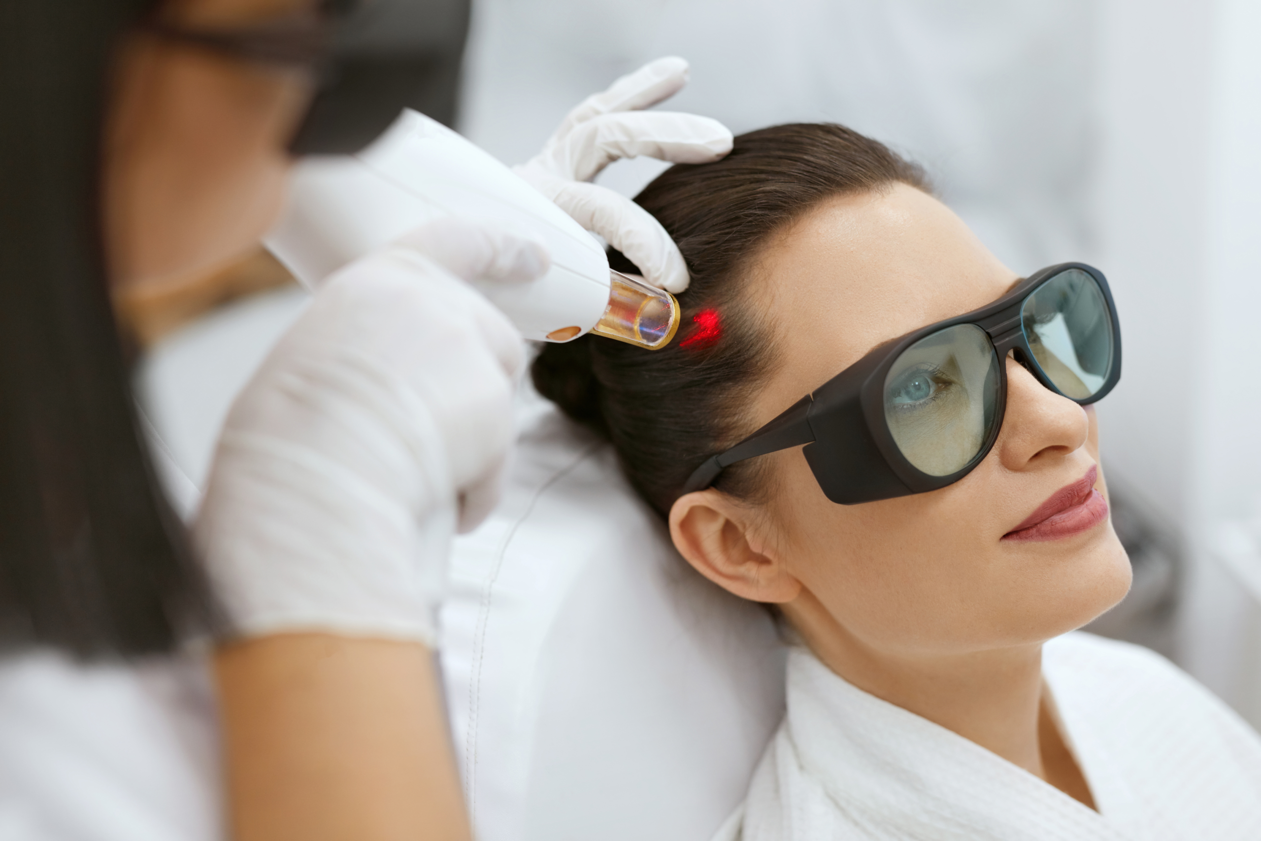 Laser Thulium pour visage et cheveux à Lausanne